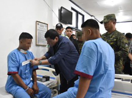 Soldiers hurt in Sulu bombing honored