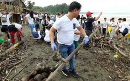 20K Bataan residents help out in coastal clean-up