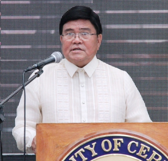 Cebu City Mayor Edgar Labella brought to ICU for pneumonia