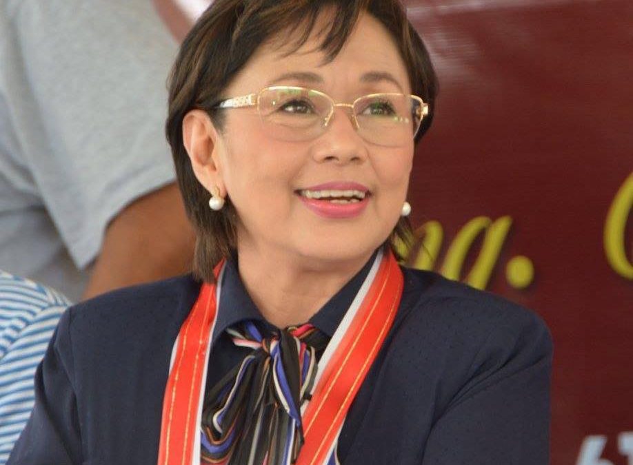 Vilma Santos to frontliners: ‘I salute all of you’