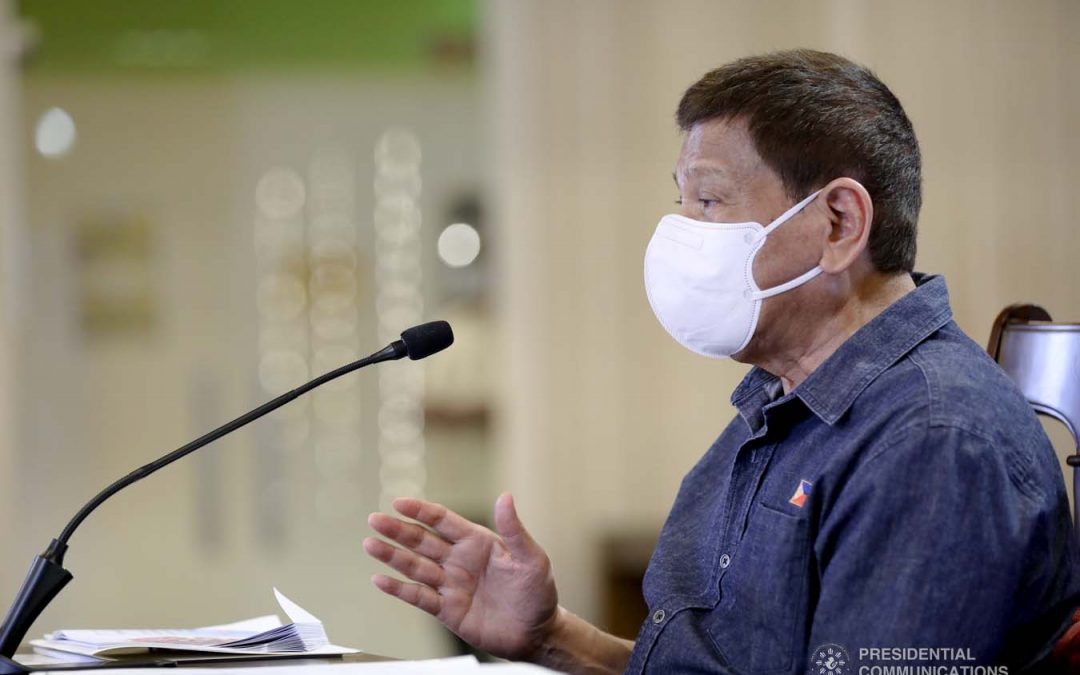Apologetic Duterte on retaining face shield requirement: ‘It’s a small inconvenience’