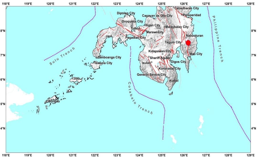 5.9 quake shocks Davao de Oro